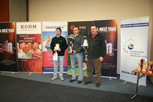 W Legnicy szachowali arcymistrzowie